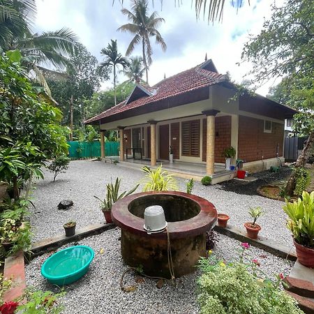 Sunset Homes Mundrothuruth Bagian luar foto